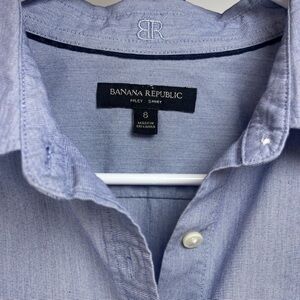 Banana Republic Women’s Blue Shirt